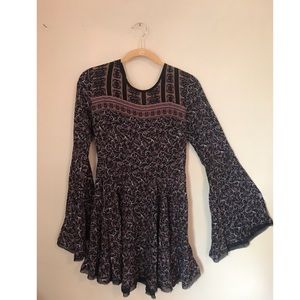 Boho midi dress w/ flare sleeves